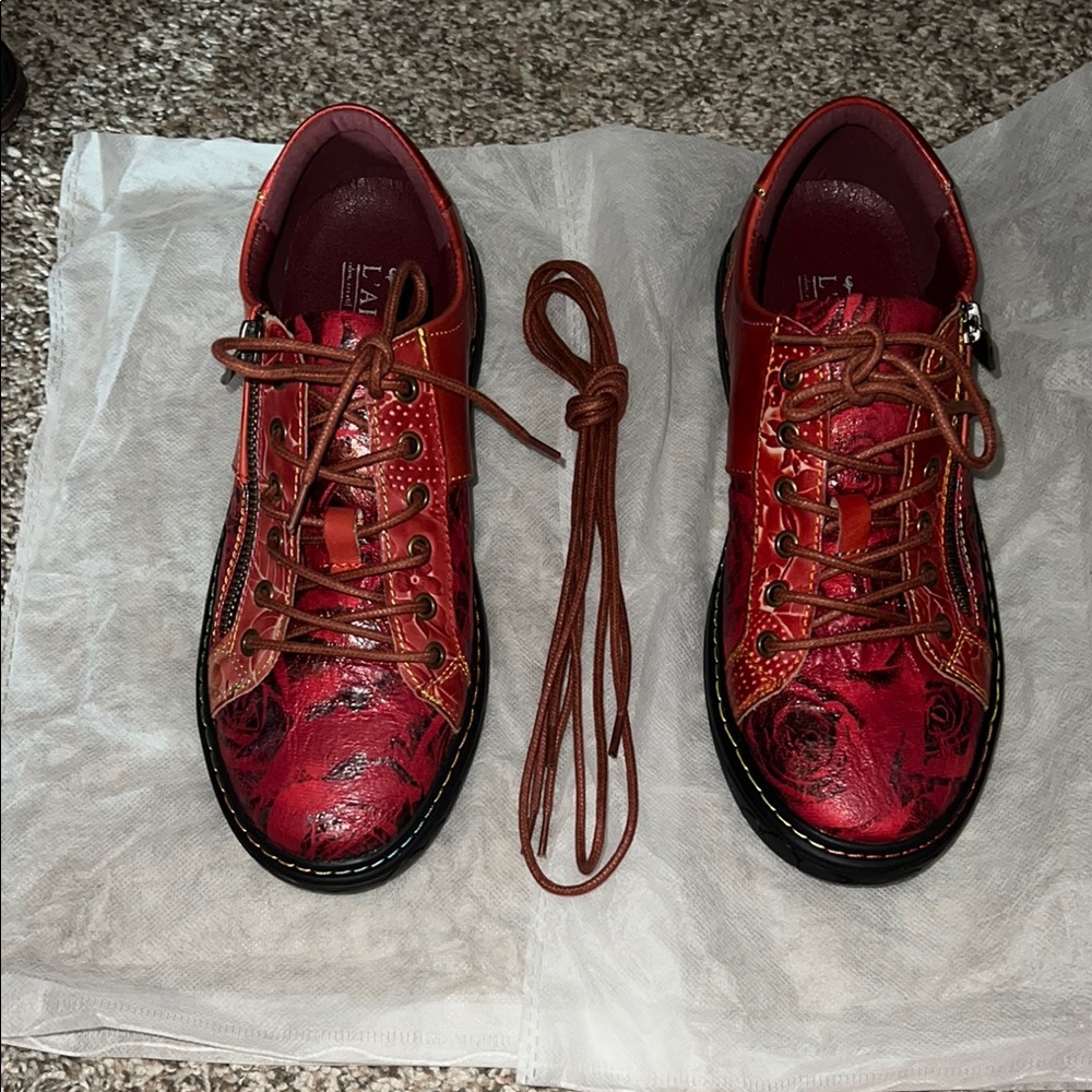NWOB Spring Step L’Artiste Red Sneakers 39 EU